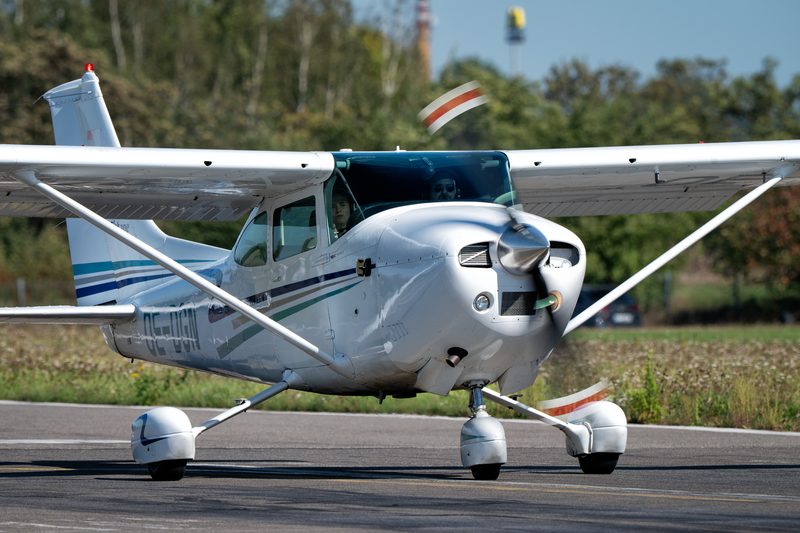 OE-DGN Cessna 182P Skylane — Losowe zdjęcia spotterskie