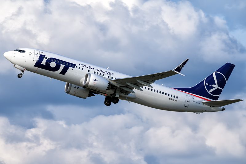 SP-LVP Boeing 737 MAX 8 — Losowe zdjęcia spotterskie