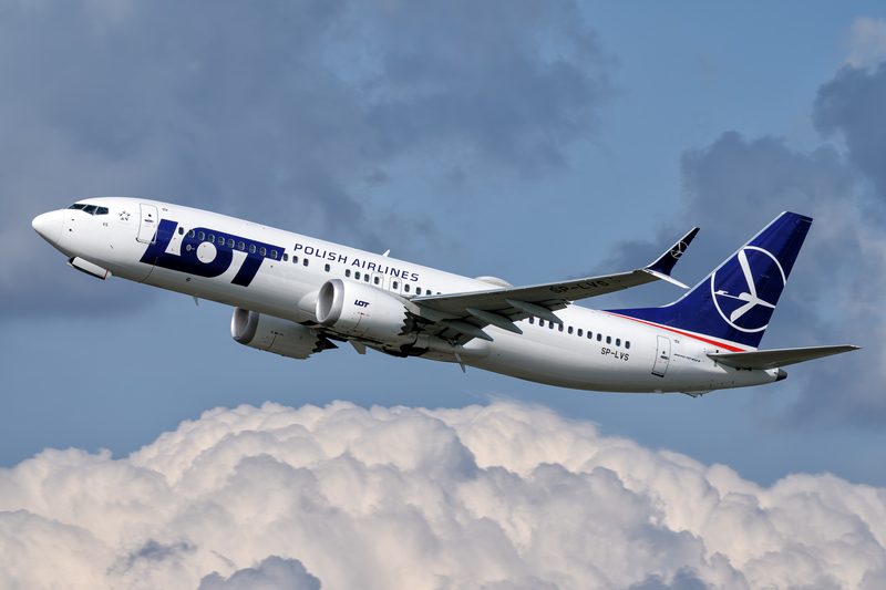 SP-LVS Boeing 737 MAX 8 — Losowe zdjęcia spotterskie